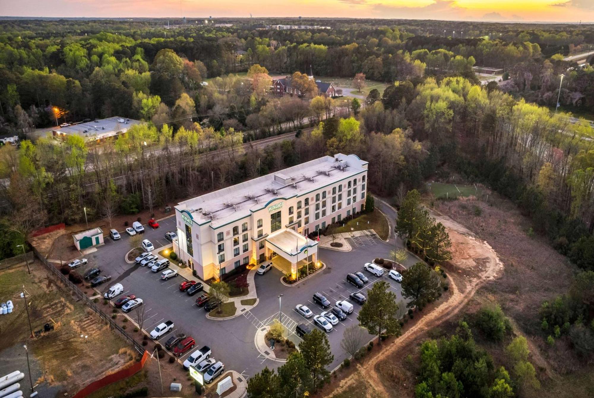 Wingate By Wyndham State Arena Raleigh/Cary Hotel Exterior photo